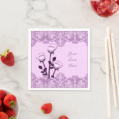 Elegante roze satijnen rozen en kanten servetten (Insitu)