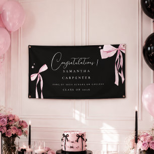 Elegante roze strik coquette foto zwarte afstudere spandoek