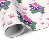 Elegante roze vlinders & paarse bloemen cadeaupapier (Rol Hoek)