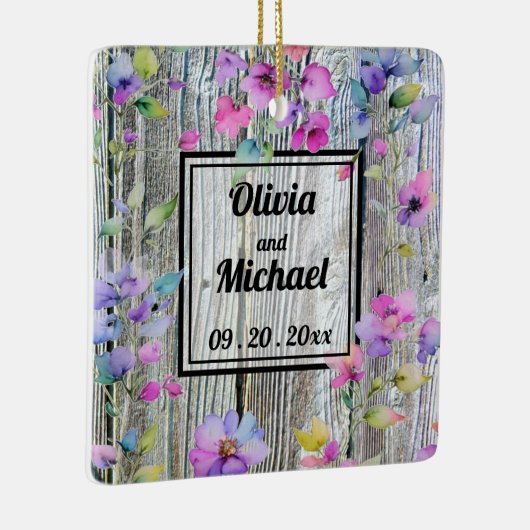 Elegante roze waterverf bloeit noodlijdend hout keramisch ornament (Rechts)