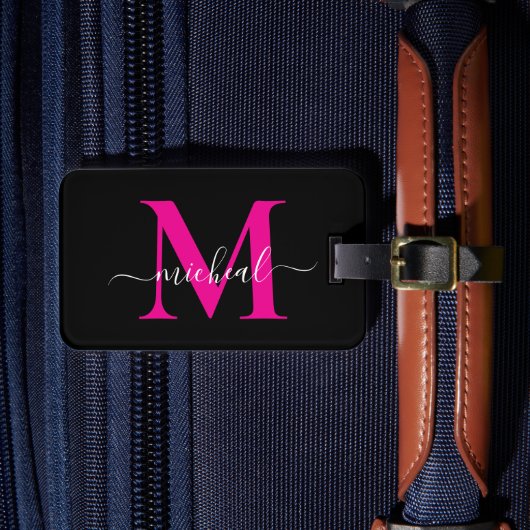 Elegante Roze & Zwarte Monogram Script Naam Bagagelabel (Voorkant Insitu 4)