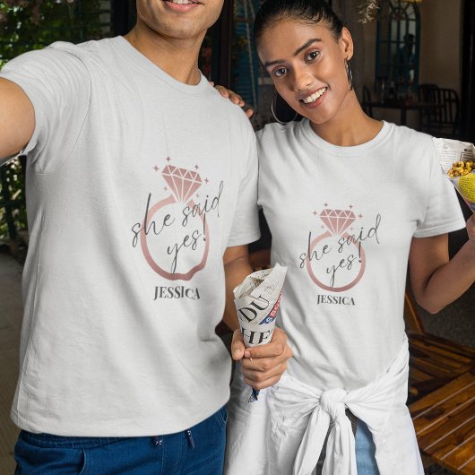 Elegante Rozen gouden ring zei ze ja Verloving T-shirt