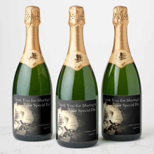 Elegante Rozen monogram waterflesetiket Sparkling Wijnetiket (Flessen)