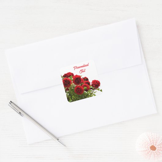 Elegante rozer bouquet met monogram vierkante sticker (Envelop)