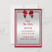 Elegante Ruby Red & Silver Glitter Verjaardag Save The Date (Voorkant)