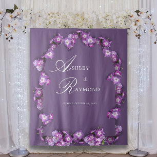 Elegante Rum Weelderige Paarse Sering Boog Bloemen Wandkleed