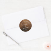 Elegante Rustieke Houtstructuur Gebogen Huwelijk Ronde Sticker (Envelop)