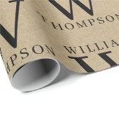 Elegante rustieke kraft monogrammed naam cadeaupapier (Rol Hoek)