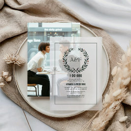 Elegante Rustieke Monogram 'Ik Doe BBQ' Koppels Br Vellum Uitnodigingen