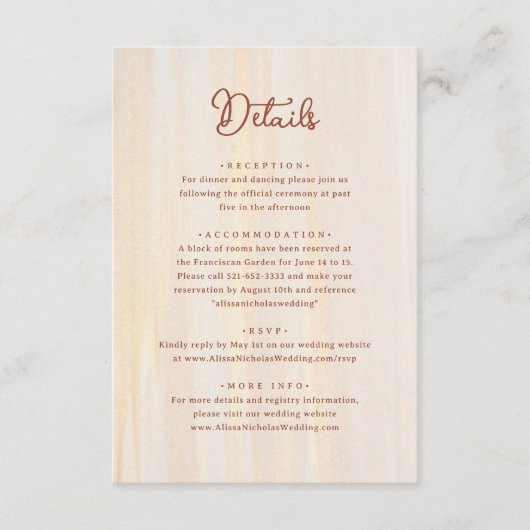 Elegante rustieke terracotta & gouden monogram bru informatiekaartje (Voorkant)