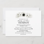 Elegante Rustieke Zwarte en Witte Bloemige Trouwre Kaart (Voorkant)