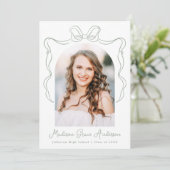 Elegante Sage Green  Bow Graduation Party Kaart (Staand voorkant)