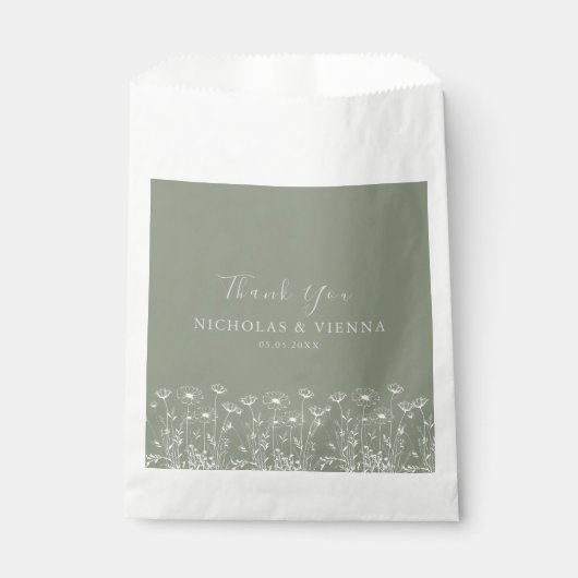 Elegante Sage Green Minimalist Boho Floral Wedding Bedankzakje (Voorkant)