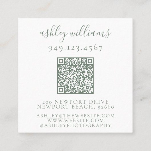 Elegante Sage Green QR Code Monogram Bloemkam Vierkante Visitekaartje (Achterkant)