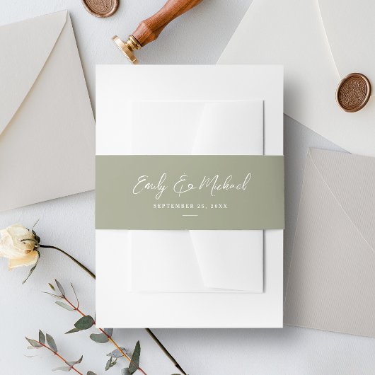 Elegante Sage Green Script Minimal Wedding Uitnodigingen Wikkel