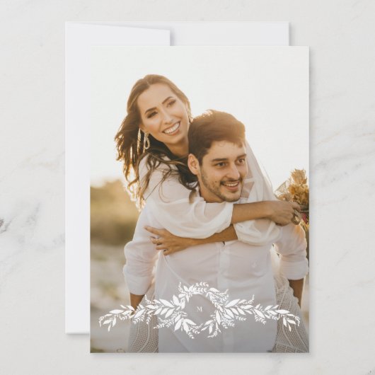 Elegante Sage Groene lijst Monogram Fotobruiloft Kaart (Achterkant)