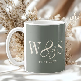 Elegante salie initiële huwelijksparen koffiemok