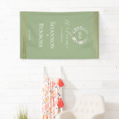 Elegante Saliegroene Bloemige Monogram Bruiloft We Spandoek (Insitu)