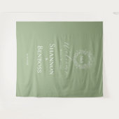 Elegante Saliegroene Bloemige Monogram Bruiloft We Wandkleed (Voorkant (horizontaal))