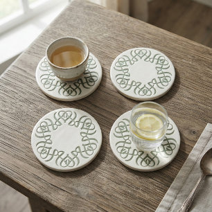 Elegante Saliegroene Bloemige Monogram Familie Ronde Kartonnen Onderzetter