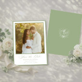 Elegante saliegroene botanische kam save the date