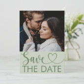 Elegante saliegroene foto & hart save the date (Staand voorkant)