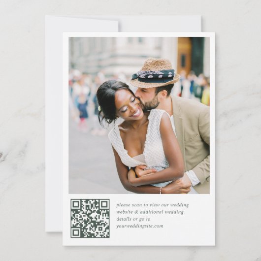 Elegante saliegroene Franse tuinhuwelijk QR-code Save The Date (Achterkant)