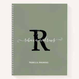 Elegante saliegroene monogram script initiële sche notitieboek