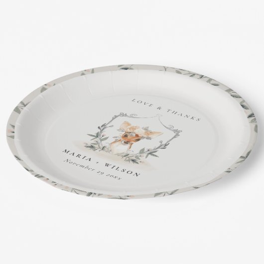 Elegante Schattige Schattige Hert Bloem Crest Trou Papieren Bordje (Gekanteld)