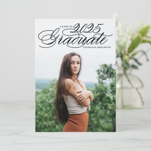 Elegante Script 2018 Foto Afstudeeruitnodiging II Kaart (Staand voorkant)