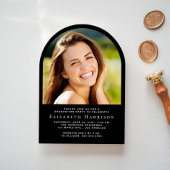 Elegante Script Arch Photo Black Graduation Party Kaart
