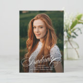 Elegante Script Calligrafie Foto Afstuderen Kaart (Staand voorkant)