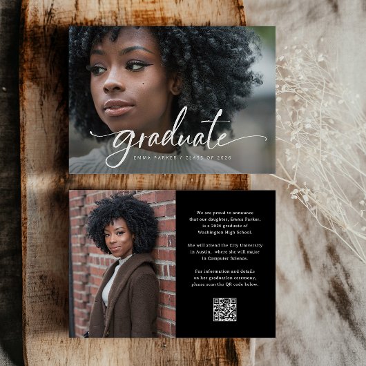 Elegante Script en Zwarte Foto QR Code Grad Feest Kaart