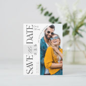 Elegante Script Foto Boog Bruiloft Save The Date Briefkaart (Staand voorkant)