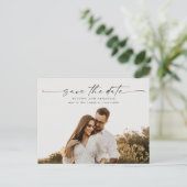 Elegante Script Foto Bruiloft Save the Date Aankondigingskaart (Staand voorkant)