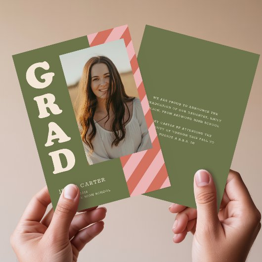 Elegante Script Foto Groen Rood Afstuderen Aankondiging