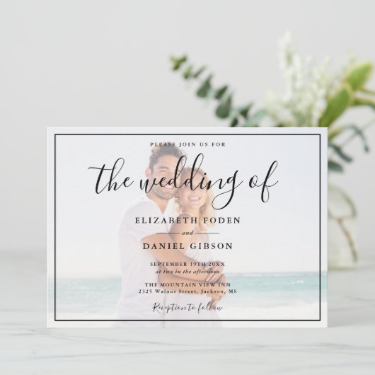 Elegante Script Foto Wit En Zwarte Trouw Kaart (Staand voorkant)