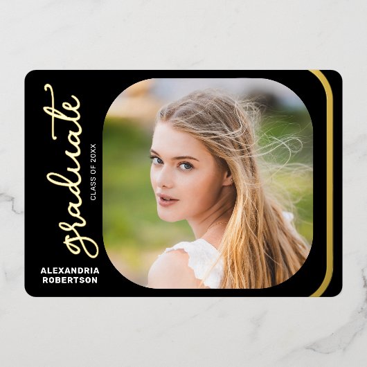 Elegante Script Goud Folie 2 Foto Afstudeerfeest Uitnodiging (Voorkant)