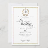 Elegante Script Gouden Krans Monogram Foto Bruilof Kaart (Voorkant)