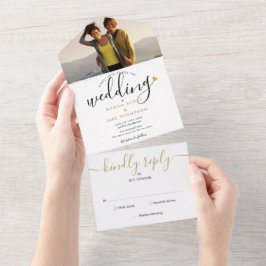 Elegante Script Monogram Gouden Hart Foto Trouw  All In One Uitnodiging