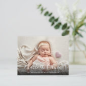 Elegante Script Naam Baby Foto Geboorte Aankondigingskaart (Staand voorkant)