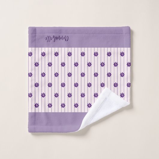 Elegante Script Naam Bloemen, Blush, Violet Gestre Bad Handdoek (Wasdoekje)