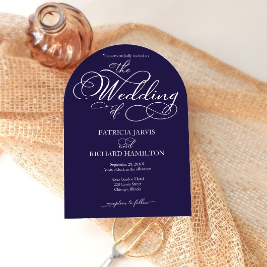 Elegante script Navy Blue Witte Trouwkaarten Kaart