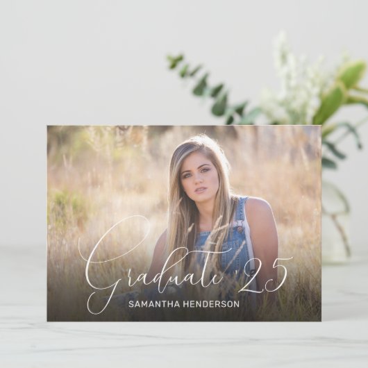 Elegante Script Overlay 2 Photo Afstuderen Aankondiging (Staand voorkant)