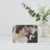 Elegante Script QR Code RSVP Trouwkaart Visitekaartje (Staand voorkant)