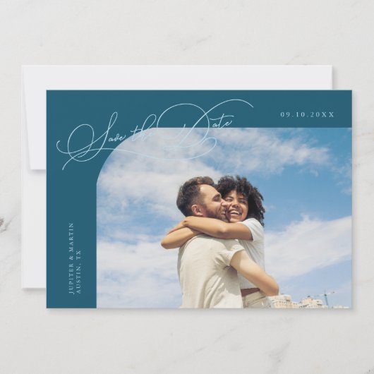 Elegante Script Teal Gebogen Frame Foto Save The Date (Voorkant)