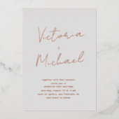 Elegante Script Typografie Folie Bruiloft Uitnodiging (Voorkant)