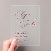 Elegante Script Typografie Moderne Wijnrode Huweli Acryl Uitnodigingen (Insitu (Draagbaar))