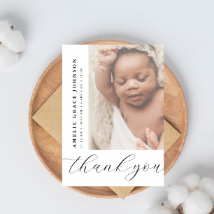 Elegante Script Wazige Baby Foto Chic Pasgeboren Bedankkaart