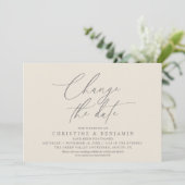Elegante Script Wijzig de Datum Huwelijk Uitgestel Kaart (Staand voorkant)